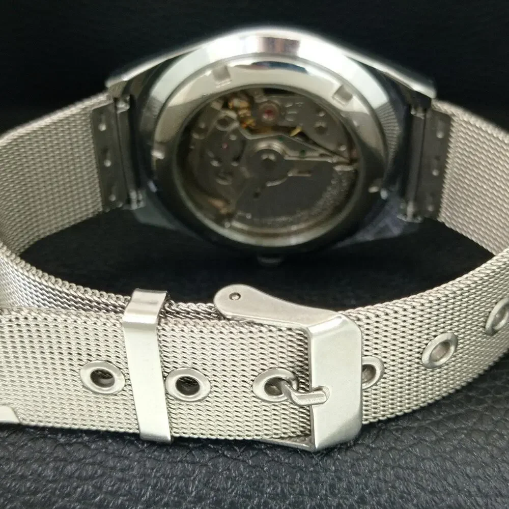 Vintage 1971 Seiko Automatic Mens Silver Watch W/daydate & Silver accents